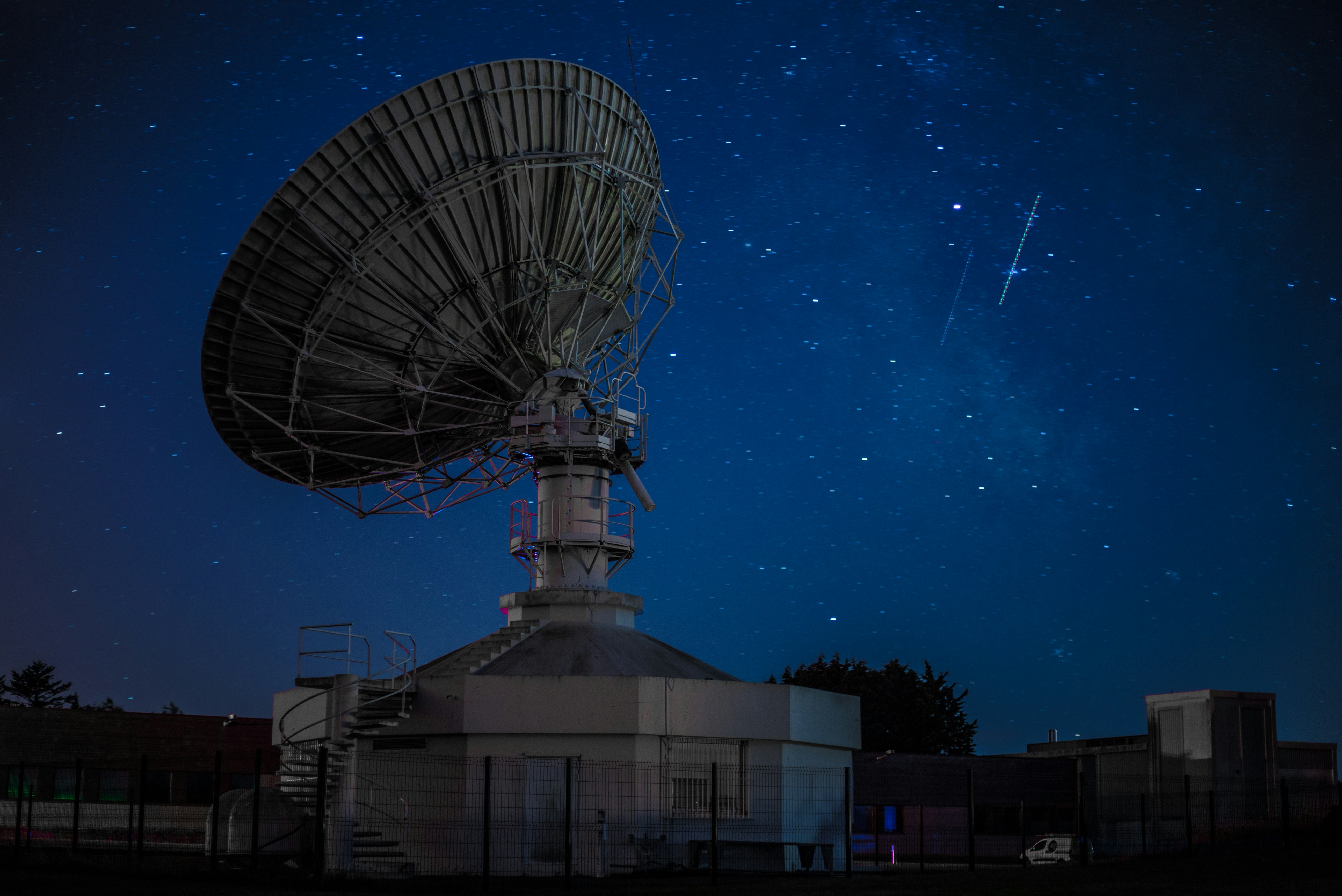 VSAT satellite connectivity